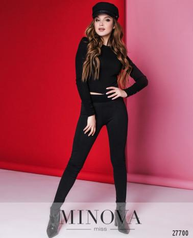 темно-серый